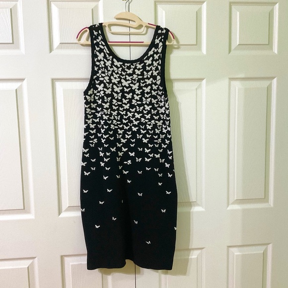 RW&W  Knitted dress，Size M，black and white - Picture 1 of 4